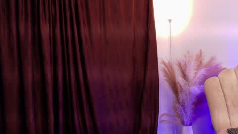 Snapshot of aroon_connor chatting on May 16, 2026, 12:40 am online show from May 16, 2026, 12:40 am