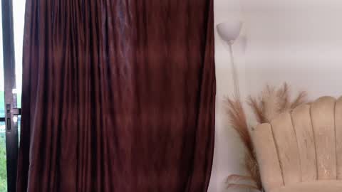 Snapshot of aroon_connor chatting on May 27, 2026, 10:40 pm online show from May 27, 2026, 10:40 pm