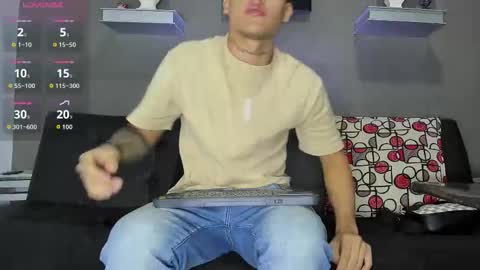 AROON HOT online show from February 7, 2026, 11:47 am