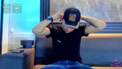 Aroon   online show from January 8, 2026, 7:16 pm