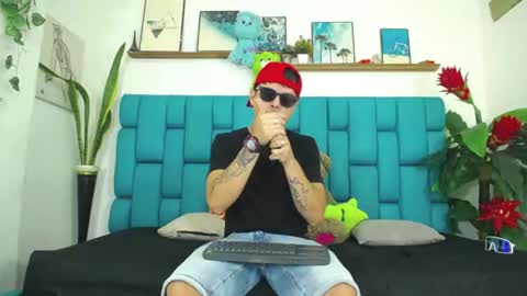 Aroon   online show from June 13, 2026, 1:42 pm