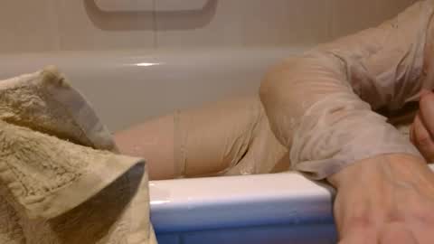 arpinopeer3055 online show from March 24, 2026, 5:40 pm