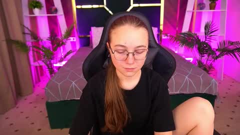 Snapshot of arrinawair chatting on November 5, 2025, 8:58 am arrinawair online show from November 5, 2025, 8:58 am