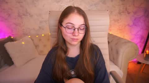 Snapshot of arrinawair chatting on June 16, 2026, 6:49 am arrinawair online show from June 16, 2026, 6:49 am