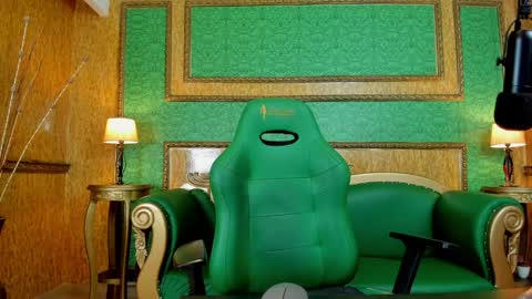    online show from January 24, 2025, 12:10 pm