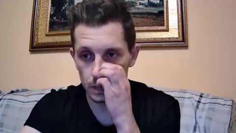 arromwilliam90 online show from December 18, 2025, 7:58 am