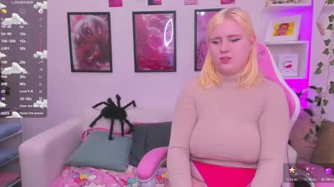 Snapshot of art_lovee_ chatting on November 11, 2025, 1:49 am art_lovee_ online show from November 11, 2025, 1:49 am