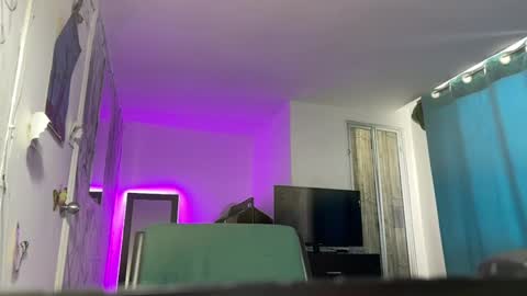 Snapshot of arteemiis chatting on December 23, 2024, 8:14 pm online show from December 23, 2024, 8:14 pm