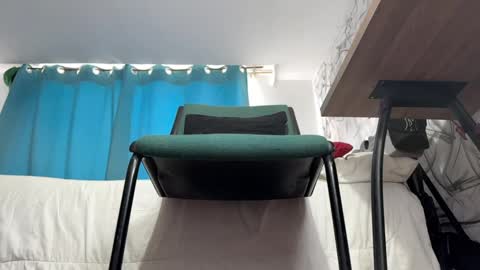 Snapshot of arteemiis chatting on December 31, 2024, 9:21 am online show from December 31, 2024, 9:21 am