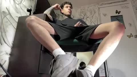 Snapshot of arteemiis chatting on January 22, 2025, 10:40 am online show from January 22, 2025, 10:40 am