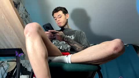 Snapshot of arteemiis chatting on January 22, 2025, 2:35 pm online show from January 22, 2025, 2:35 pm