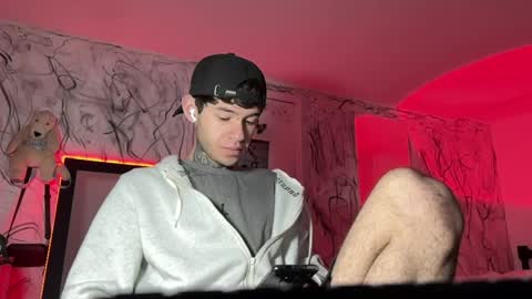 Snapshot of arteemiis chatting on February 4, 2025, 11:38 am online show from February 4, 2025, 11:38 am