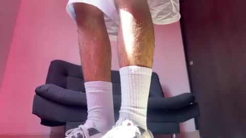 Snapshot of arteemiis chatting on March 3, 2025, 7:39 pm online show from March 3, 2025, 7:39 pm