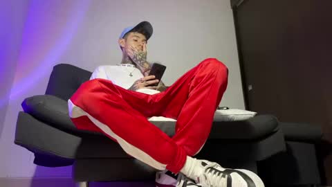 Snapshot of arteemiis chatting on March 12, 2025, 12:10 am online show from March 12, 2025, 12:10 am