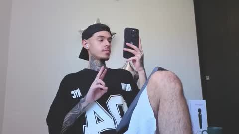 Snapshot of arteemiis chatting on September 20, 2025, 10:05 am online show from September 20, 2025, 10:05 am