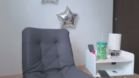 Snapshot of arteemiis chatting on September 24, 2025, 6:55 pm online show from September 24, 2025, 6:55 pm