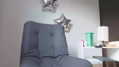 Snapshot of arteemiis chatting on September 25, 2025, 12:53 pm online show from September 25, 2025, 12:53 pm