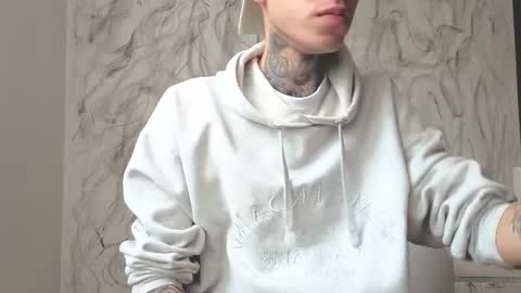 Snapshot of arteemiis chatting on October 11, 2025, 3:32 pm online show from October 11, 2025, 3:32 pm