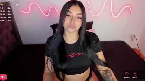 Snapshot of artemisa67_ chatting on December 23, 2024, 2:56 am ESTEFANY online show from December 23, 2024, 2:56 am