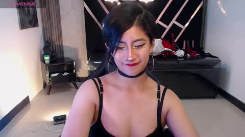 Snapshot of artemisa_ch1 chatting on October 27, 2025, 4:27 am ARTEMISA online show from October 27, 2025, 4:27 am