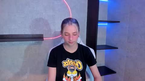 Snapshot of artemisablake chatting on December 28, 2024, 9:30 pm artemisablake online show from December 28, 2024, 9:30 pm