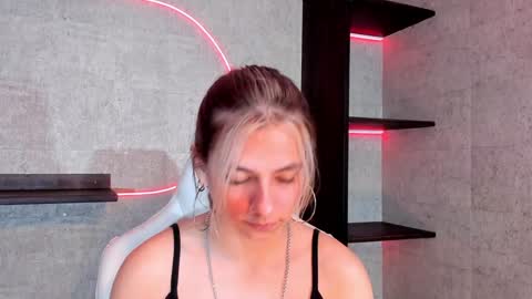 Snapshot of artemisablake chatting on January 9, 2025, 12:25 am artemisablake online show from January 9, 2025, 12:25 am