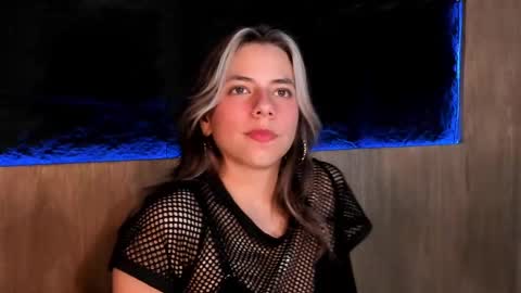 Snapshot of artemisablake chatting on February 15, 2025, 10:31 pm artemisablake online show from February 15, 2025, 10:31 pm