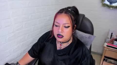 artenisa_tay69 online show from December 2, 2025, 3:01 am