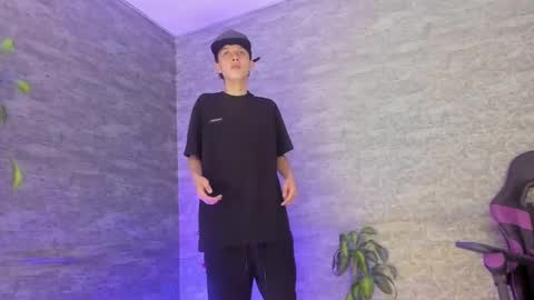 Snapshot of arthurcox_ chatting on September 27, 2025, 6:13 pm arthurcox_ online show from September 27, 2025, 6:13 pm