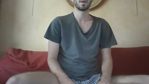 Snapshot of arthurinparis chatting on July 8, 2026, 12:09 pm ajul75 online show from July 8, 2026, 12:09 pm