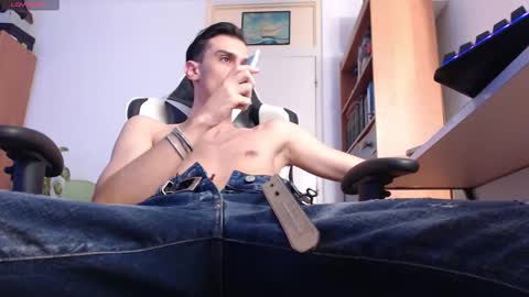 Artie online show from January 13, 2026, 9:47 am