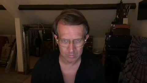 artisterotic online show from July 7, 2026, 11:09 pm