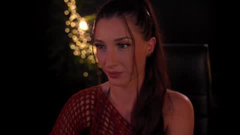 Snapshot of artmarlene chatting on November 18, 2025, 1:55 am Marlene online show from November 18, 2025, 1:55 am