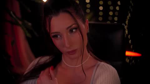 Snapshot of artmarlene chatting on December 14, 2025, 12:27 am Marlene online show from December 14, 2025, 12:27 am