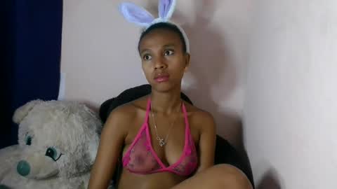 artsloveyou online show from July 11, 2026, 3:42 am