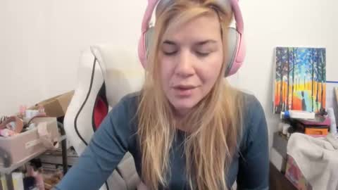 MIA online show from December 3, 2025, 8:56 am