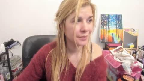 MIA online show from December 17, 2025, 11:33 pm