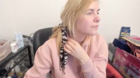 MIA online show from February 18, 2026, 11:44 pm