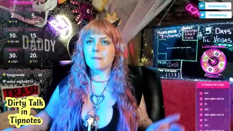 Snapshot of artsyheartsyy chatting on March 10, 2026, 1:10 am ArtsyHeartsyy online show from March 10, 2026, 1:10 am