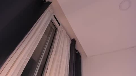 Snapshot of arturguy01 chatting on March 5, 2025, 1:10 am arturguy01 online show from March 5, 2025, 1:10 am