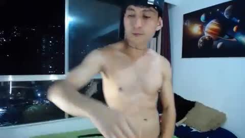 arturocontreras11 online show from May 4, 2026, 4:08 am