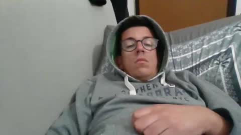 arturpaulval online show from November 24, 2025, 5:34 pm