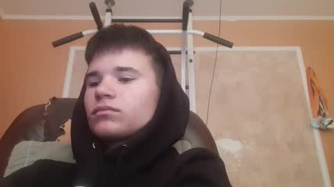 Snapshot of arvyn_ chatting on April 21, 2026, 7:25 am Denis online show from April 21, 2026, 7:25 am