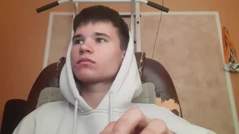Snapshot of arvyn_ chatting on April 23, 2026, 7:41 am Denis online show from April 23, 2026, 7:41 am