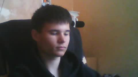 Snapshot of arvyn_ chatting on May 13, 2026, 7:39 am Denis online show from May 13, 2026, 7:39 am