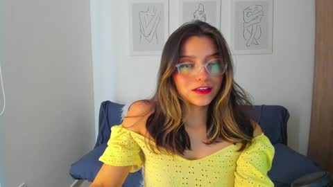 Snapshot of ary_cam230 chatting on December 9, 2024, 9:16 pm Zahaara online show from December 9, 2024, 9:16 pm