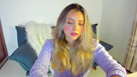 Snapshot of ary_cam230 chatting on November 14, 2025, 9:35 pm Zahaara online show from November 14, 2025, 9:35 pm