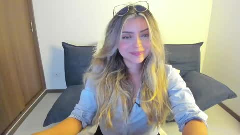 Snapshot of ary_cam230 chatting on May 14, 2026, 10:38 pm Zahaara online show from May 14, 2026, 10:38 pm