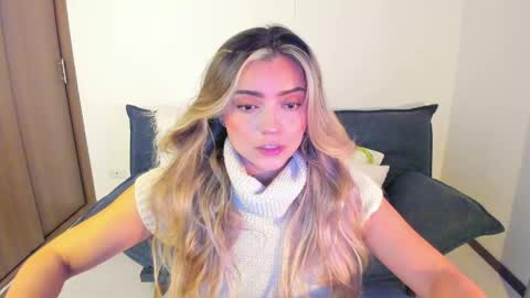 Snapshot of ary_cam230 chatting on June 1, 2026, 9:38 pm Zahaara online show from June 1, 2026, 9:38 pm