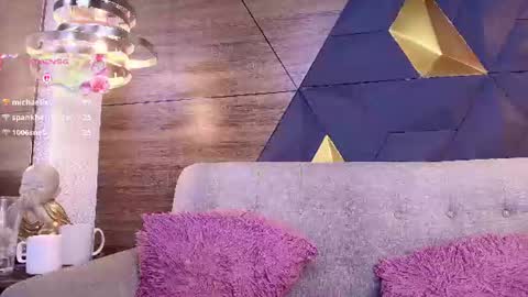 Snapshot of ary_hanna chatting on July 28, 2026, 2:13 pm sofia online show from July 28, 2026, 2:13 pm